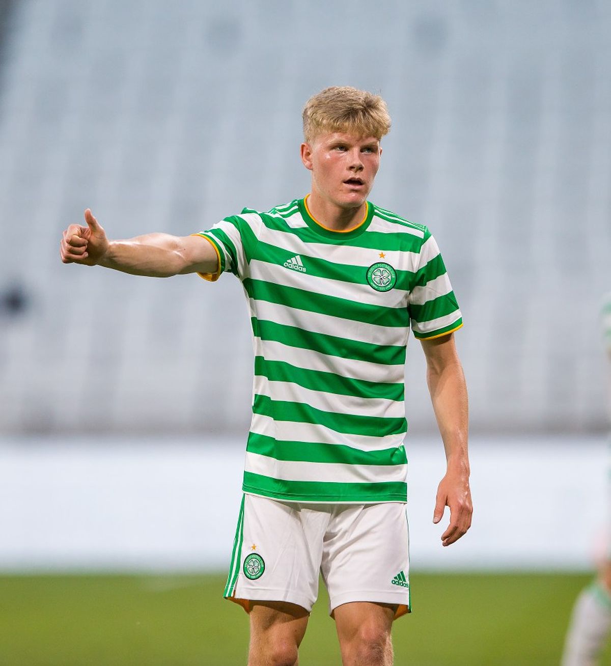 Scott Robertson được Celtic đánh giá cao